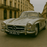 Mercedes-Benz 300 SL: L’Icona dalle Ali di Gabbiano che Ridefinì l’Automobile Sportiva